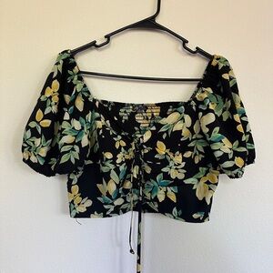 Lemons Black Top Crop Blouse